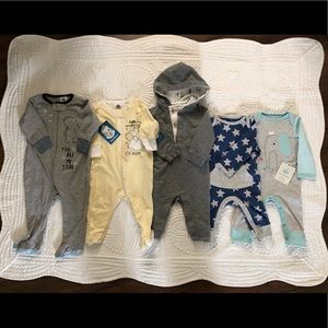 5 gender neutral onesies